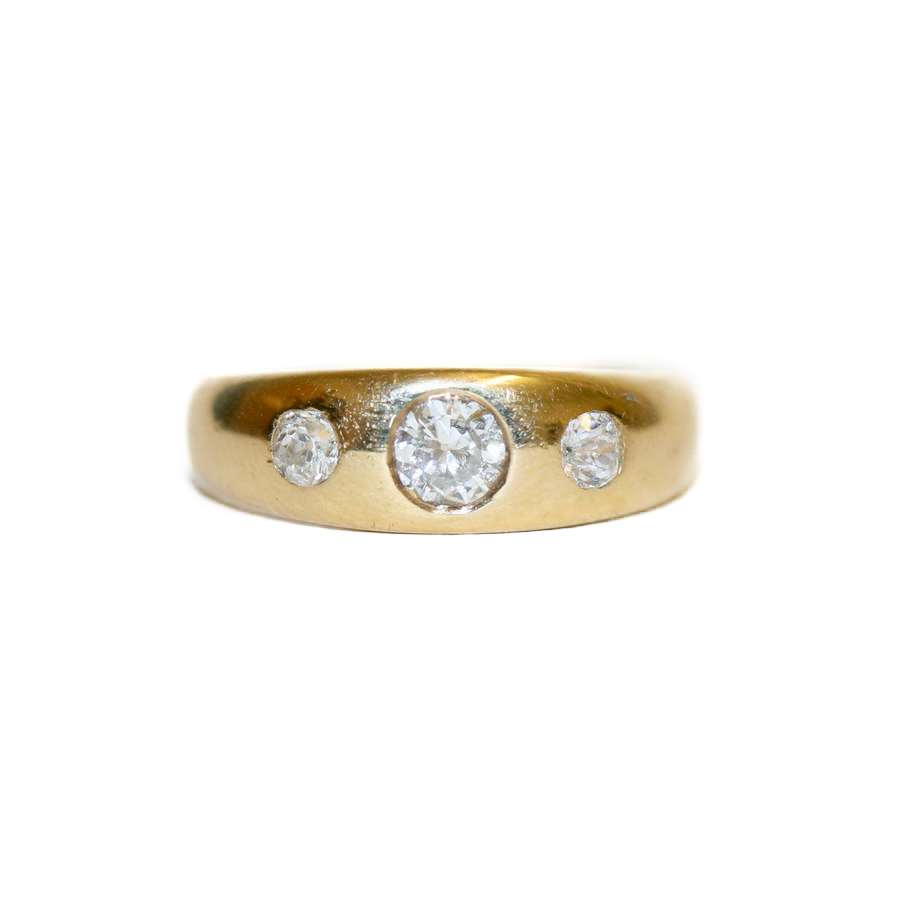 18ct gold diamond three stone ring